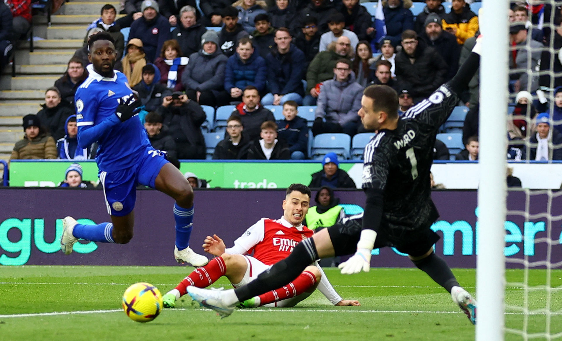 仅显示出俱 仅显示出俱